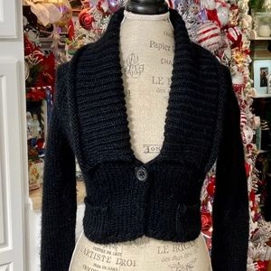 THE LIMITED SHORT BLACK SWEATER SIZE SMALL